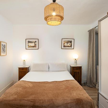 Vintage 3 Bdr Apartment Esplugues de Llobregat Eksteriør bilde