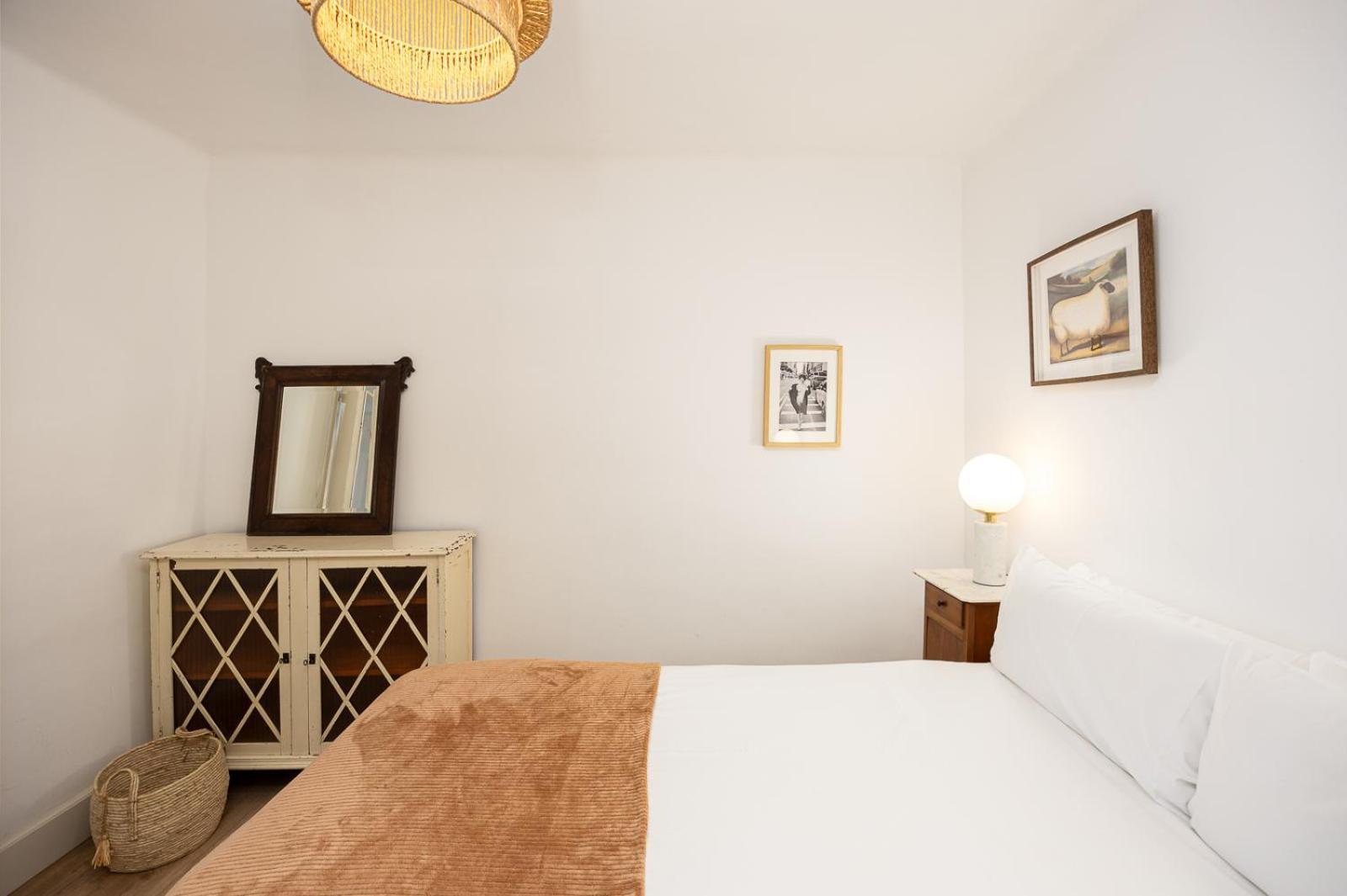 Vintage 3 Bdr Apartment Esplugues de Llobregat Eksteriør bilde