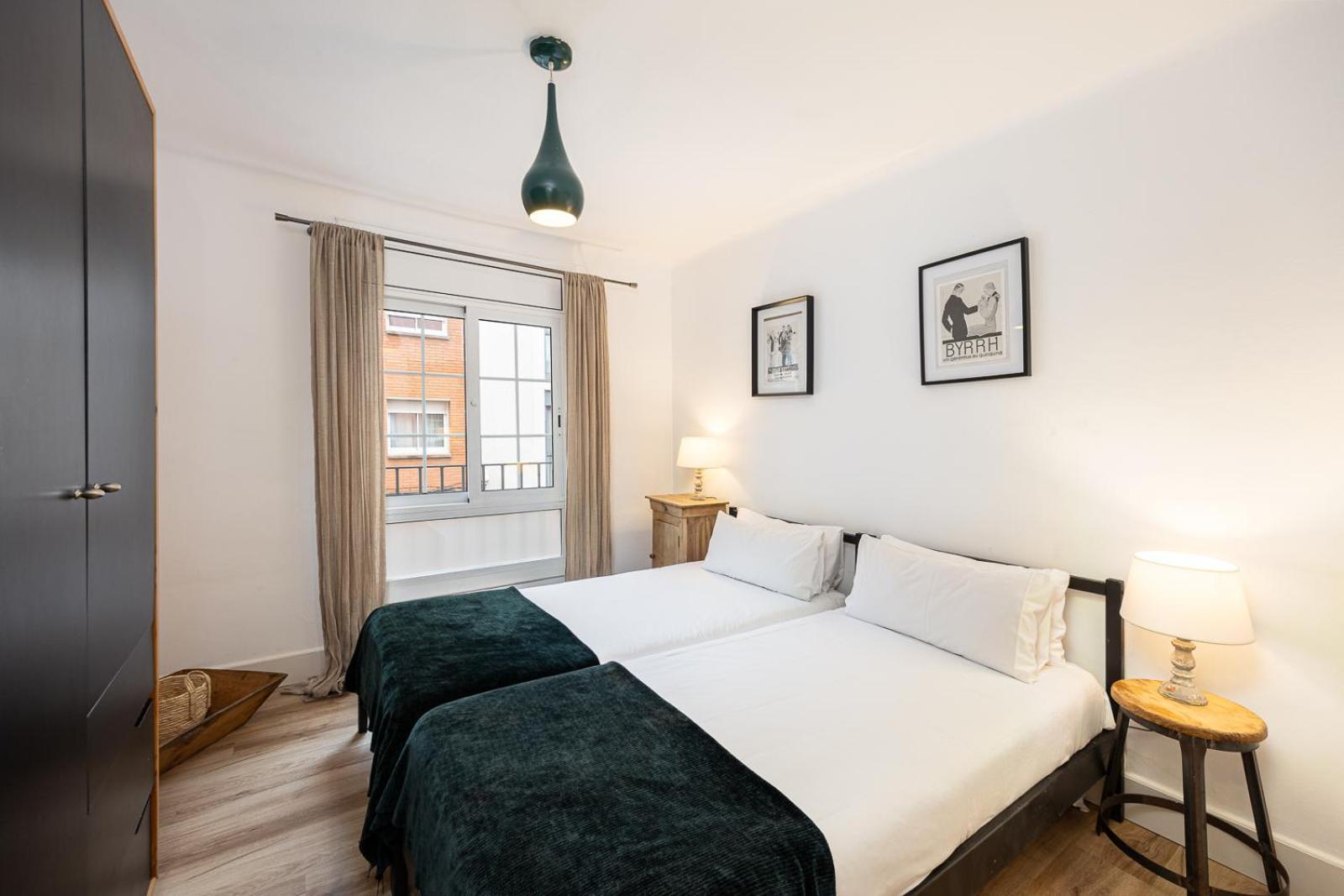Vintage 3 Bdr Apartment Esplugues de Llobregat Eksteriør bilde